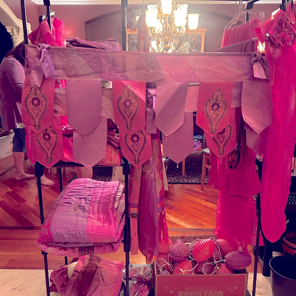 Bombay bedding set queen.